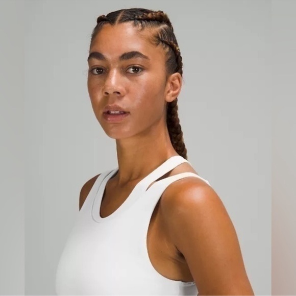 Lululemon High Neck Y-Back Train Bra
Medium Support, C/D Cup - Picture 2 of 7